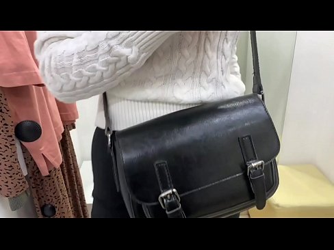 ❤️ Iepenbiere masturbaasje fan jonge teef FeralBerry mei in dildo yn 'e paskeamer ️❌ Anale fideo op fy.villagesexvideos.ru ﹏